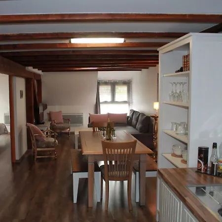 شقة Grand Angelique Avec Jardin - Centre